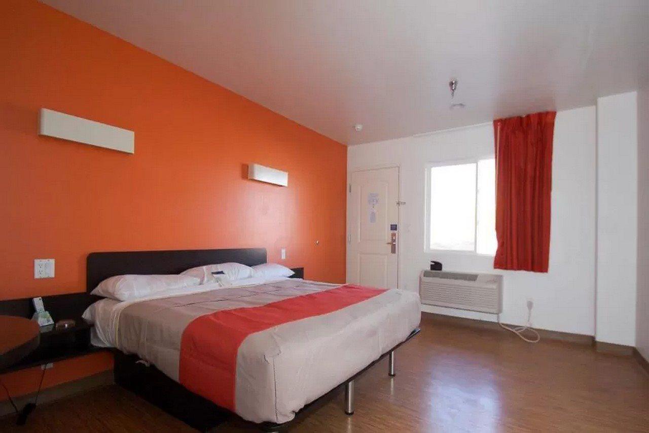 Motel 6 Victorville Eksteriør billede